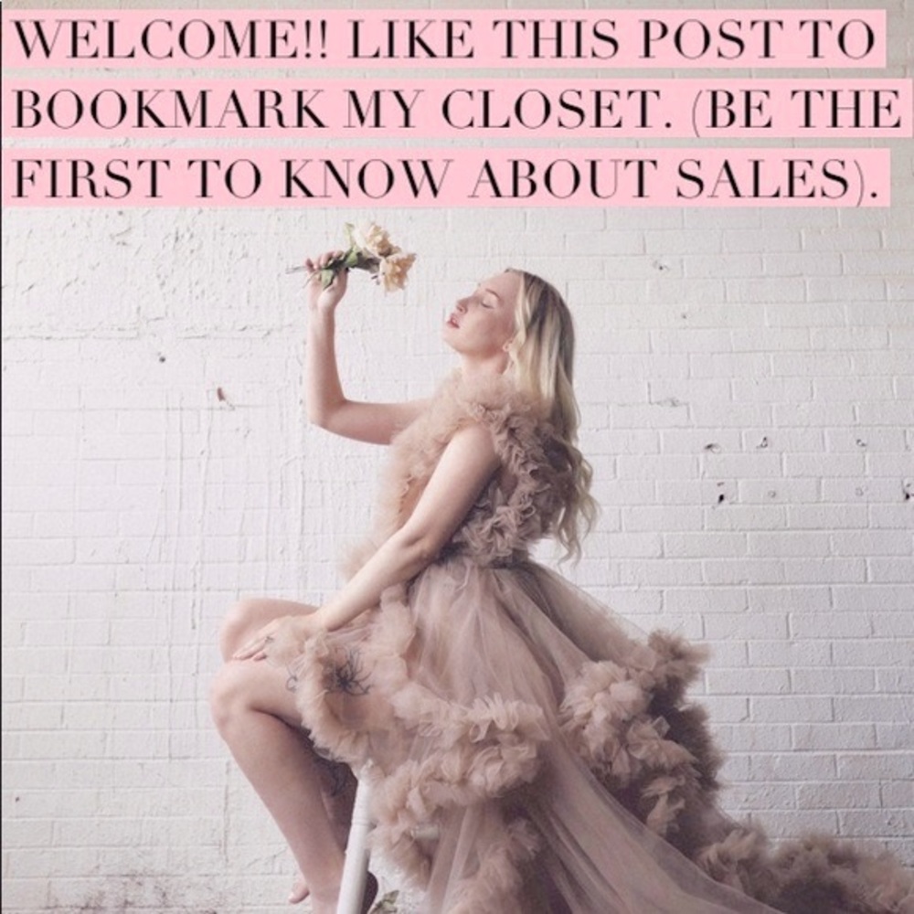 🌸 💕 Like this listing to bookmark my closet! 🌸 💕